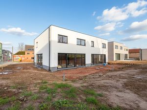 Huis te koop in Munkzwalm met 3 slaapkamers