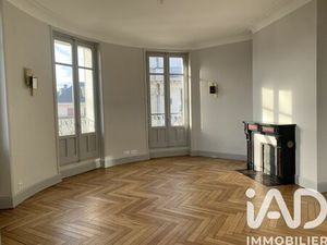 Annonce location appartement 6 pièces de 105m2 à Orléans (45000) - ParuVendu.fr ref 992784