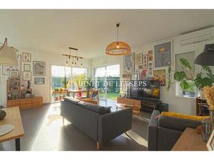 Maison Récente De Plain-Peid Située Dans Un Petit Quartier P