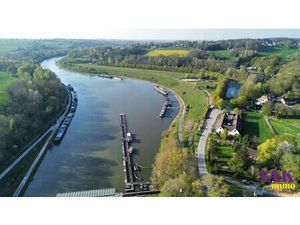 Immeuble de rapport à vendre avec terrasse et jardin   Ittre (VBD67999)