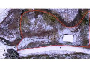 Terrain avec chalet et étang dans un endroit bucolique