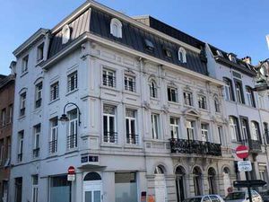 Belle Duplex  2 chambre  Rooftop terrasse   parquet