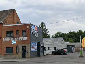 Batiment commercial à louer