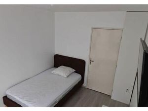 Location appartement 1 pièce 15 m² à Puteaux (92800)