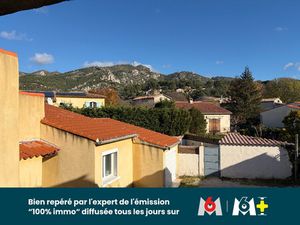 Gemenos - Investisseur ou Projet Famillial Haut de Villa avec jardin