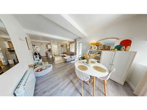 Appartement rénové à Pont-de-Beauvoisin 2 chambres  loggia et buanderie