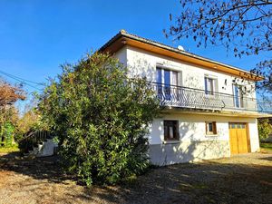PLAISANCE DU GERS centre  MAISON vintage (1970)  entretenue  terrain clos 1300m2  garage  