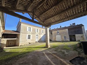Achat Maison 6 pièces 130m² ST SATURNIN 16290