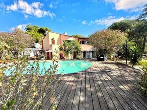 Le Cap d'Agde Maraval: Villa sur 1375m2 de terrain
