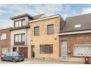 Huis te koop in Schoten met 4 slaapkamers