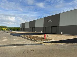 A VENDRE : Bâtiment d'activités clé en main de 1 259 m²