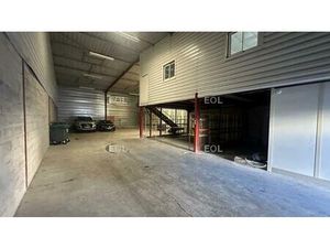 Brie-Comte-Robert (77) - A VENDRE - Local d'activité avec bureaux de 345 m²