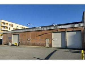 A louer local d'activités avec bureaux de 820 m² à Massy (91)