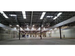 Entrepôt avec bureaux de 6 215 m² à louer - Mâcon (71)