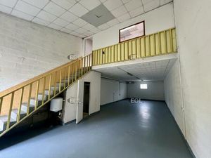 A louer - local d'activité/entrepôt avec bureaux de 130 m²