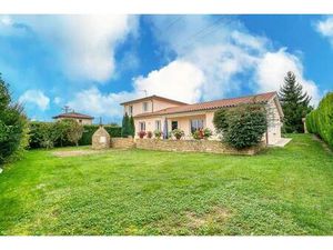 Maison de 6 pièces de 140 m² située à Val d'Oingt