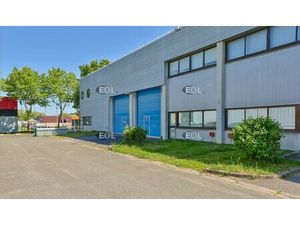 A LOUER - Local d'activité de 827 m² à Collégien (77)