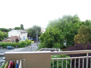 Location appartement 5 pièces 85 m² à Mérignac (33700)