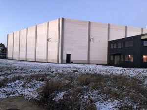 DOURDAN (91) cellules d'entreposage avec ICPE