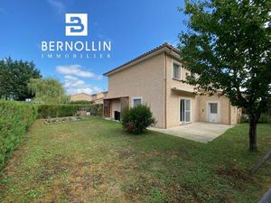 Villa jumelée  4 pièces  88 m² avec garage à Attignat