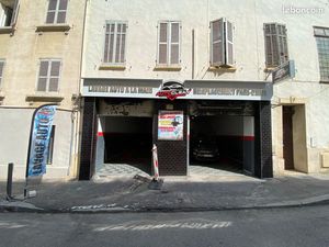 Mur (local commercial) proche Castellane et Lodi