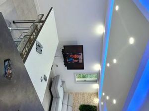 T2 rénové meublé avec piscine