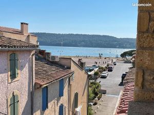 Charmant appartement meublé 61 m² –avec terrasse – Port de St-Chamas
