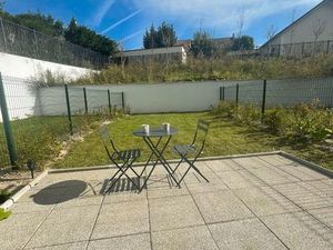 T2 meublé récent avec jardin & terrasse – Bois-d’Arcy centre – Parking