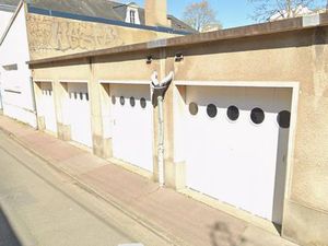 LOUE GARAGE / BOX FERME avec électricité rue des Cochereaux LE MANS