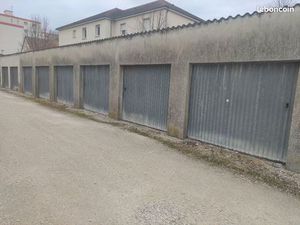 Garage aux portes du centre ville