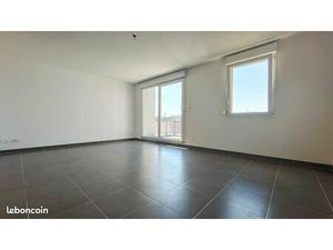 Appartement 70m2 garage parking cellier