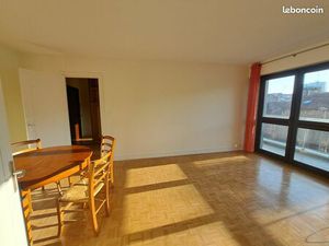 2 pièces 44m² meublé à louer  balcon  box  cave  jardin