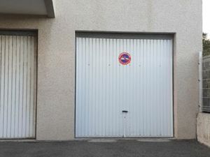 LOUE - GRAND - GARAGE - Rs - les - Prés - Vert - .l'Annonciade
