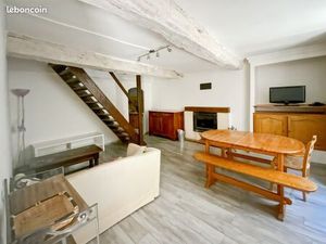 Appartement rénové à Allemagne en Provence T2