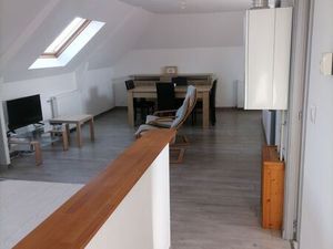 Grand studio meublé + parking couvert