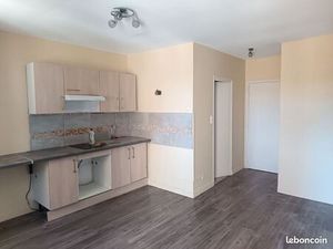 Studio Vallon pont d’arc en hyper centre - Parking privé + terrasse