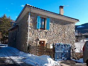 Maison de village T4