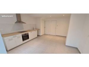 Appartement 53m2  2 chambres à St désirat