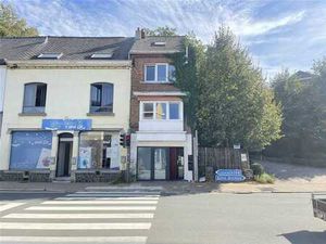 Petit immeuble de rapport RÉNOVÉ à Basse-Wavre!