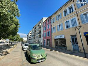 ◊ OPPORTUNITÉ EXCEPTIONNELLE – MOINS DE 1 000 / m² – ENSEMBLE IMMOBILIER RÉNOVÉ ◊