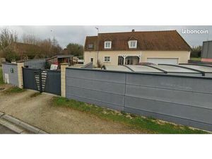 Maison à courteranges avec piscine