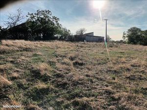 Terrain 1 032 m² Huriel