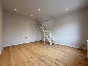 Duplex 1ch rénové  dans petite copropriété!