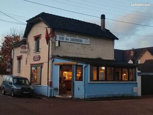 Bar tabac FDJ 80 m2 fond de commerce et murs