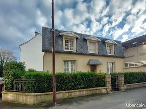 Propriété 6 pièces 151 m²