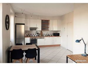 Meublé 50m2 Centre Ville - Vue sur Square Géant