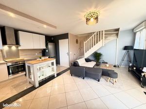 Rare à Tigery – Appartement comme une maison avec jardin (quartier mairie)