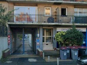 Box bagnolet limite Lilas