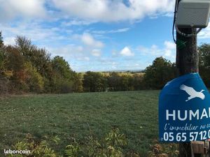 Terrain 4 368 m² Vailhourles