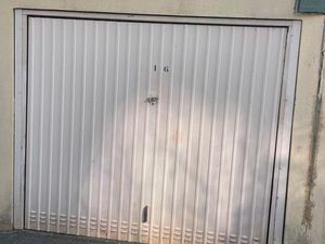 Garage/box fermé plein pied